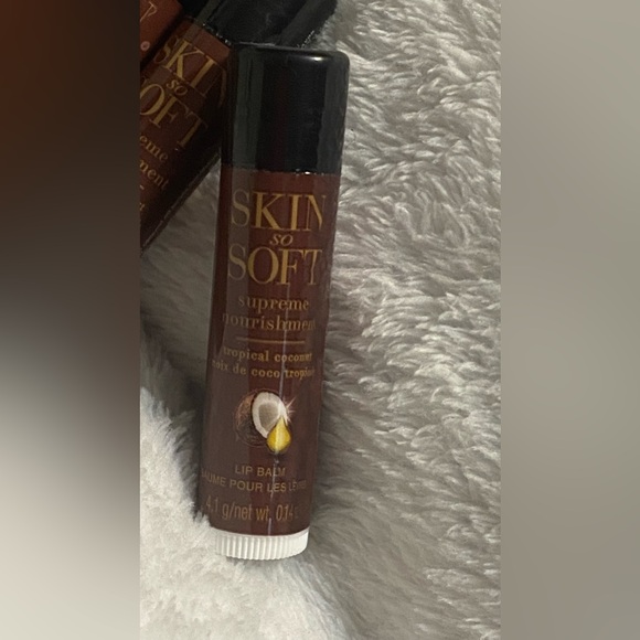 🌴🥥-Lip Balm Bundle-🥥🌴 - Picture 3 of 9